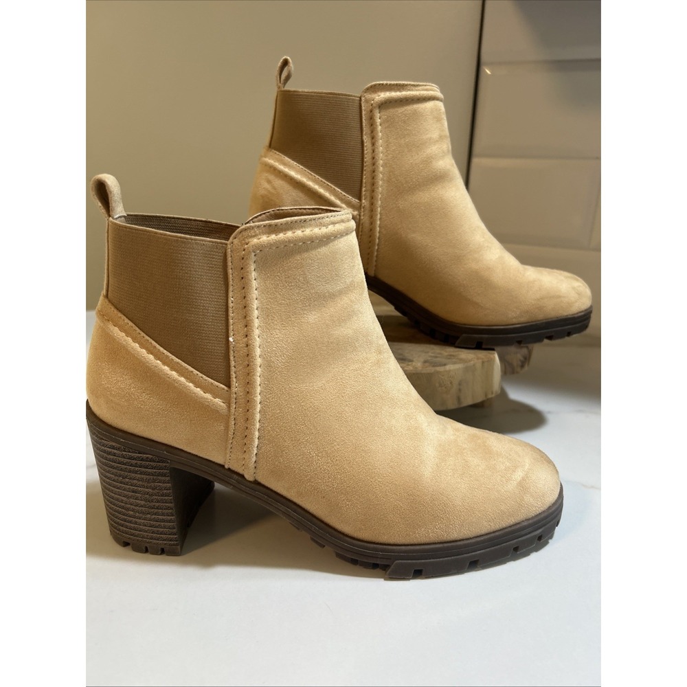 ZBY Chelsea Women's Platform Ankle Booties With Lug Sole 9
